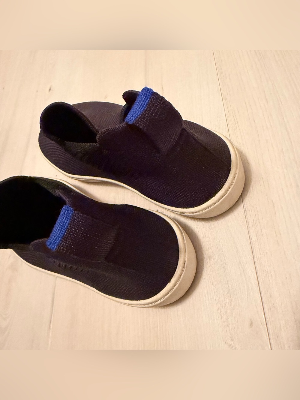 Rothy's Black Knit Slip-On Shoes Size 6 - Picture 7 of 7